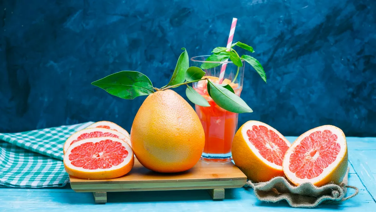 Grapefruit Benefits: चकोतरा खाने से सेहत को होने वाले लाभ