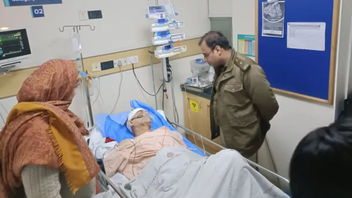 जानकारी के अनुसार घटना बुधवार दिन में चार बजे की है।
