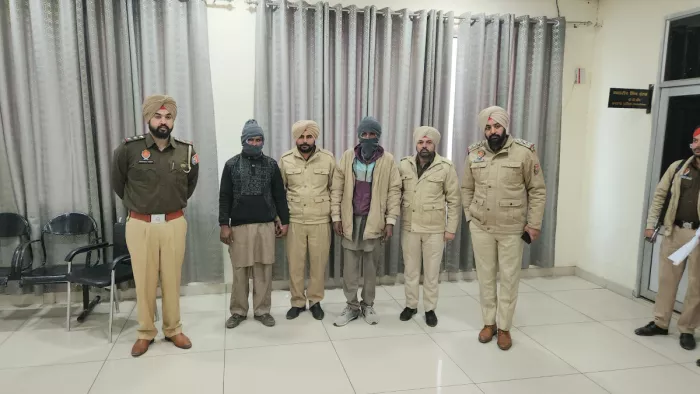 12 घंटे के अंदर पुलिस के हत्थे चढ़े आरोपित