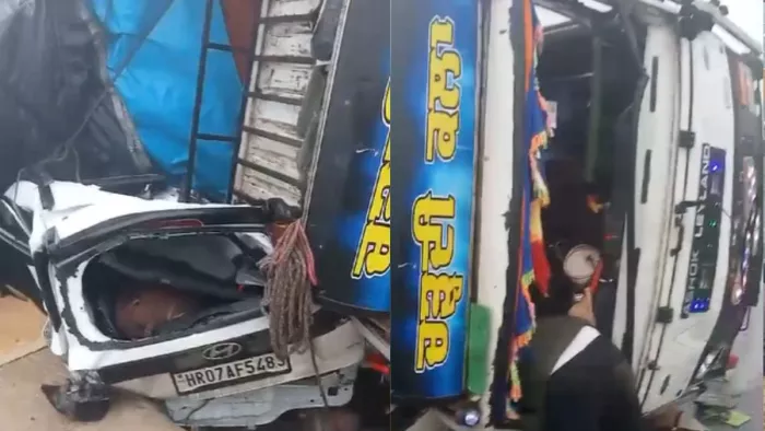 हादसे के बाद कार पूरी तरह क्षतिग्रस्त, पलटा ट्रक।