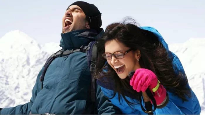 थिएटर में फिर जादू चलाने पहुंची YJHD (Photo Credit- Instagram)