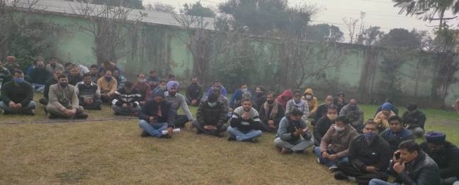 डाकपत्थर में मांगों को लेकर संयुक्त मोर्चे का कार्य बहिष्कार