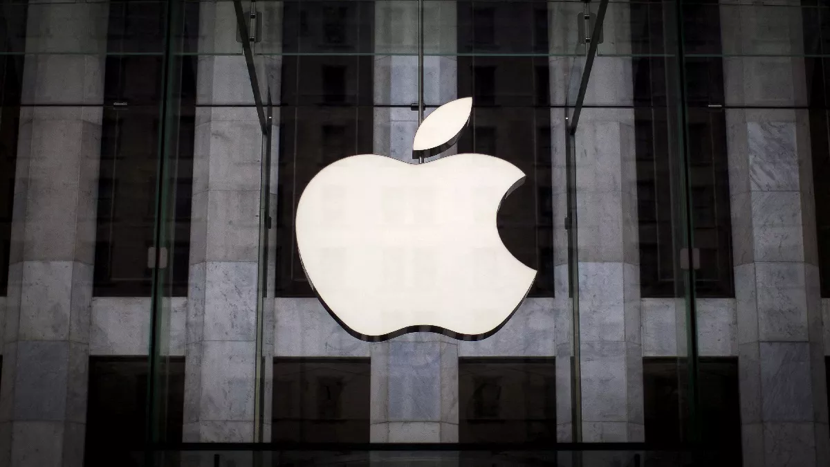 Apple sales twenty lakh iPhone sold in 2022