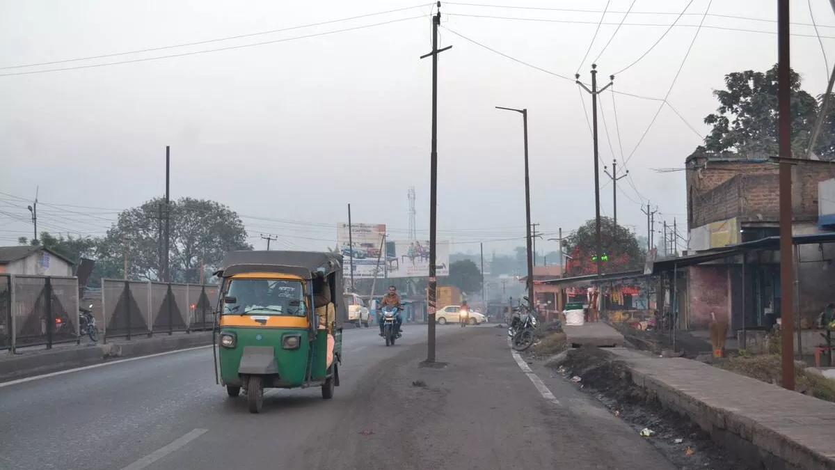 धनबाद के गोविंदपुर-महुदा रोड पर फोरलेनिंग के