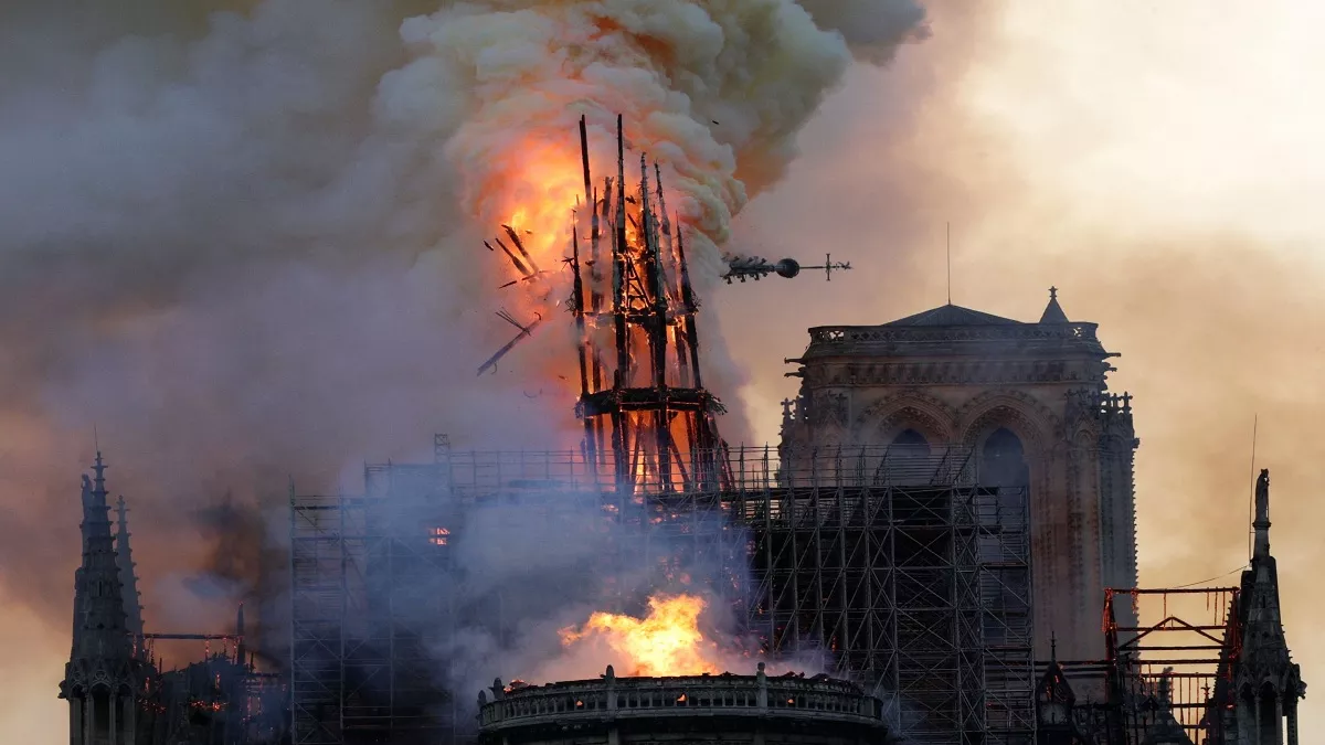 Paris Church: पेरिस का Notre Dame कैथेड्रल चर्च 2024 के अंत तक खुलेगा, 2019 में लगी थी भीषण आग