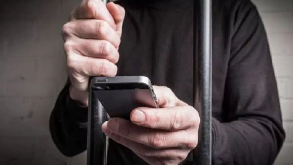 Tarntaran News: केंद्रीय जेल से दो मोबाइल फोन बरामद, तीन कैदियों पर केस दर्ज