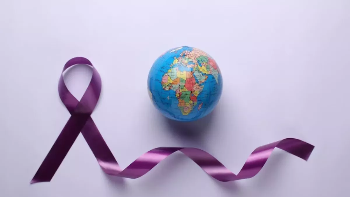 World Cancer Day 2023: विश्व कैंसर दिवस पर इन कोट्स के जरिए करें लोगों को जागरूक