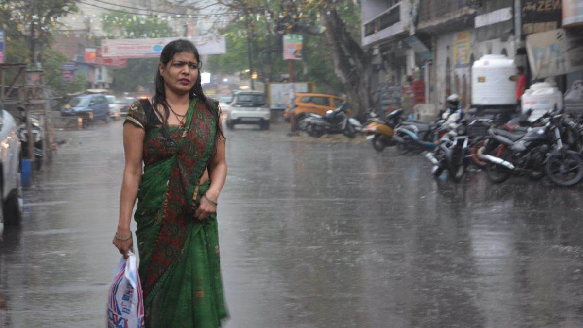 https://www.jagranimages.com/images/newimg/04022024/04_02_2024-rainfall_picture_23645052.jpg