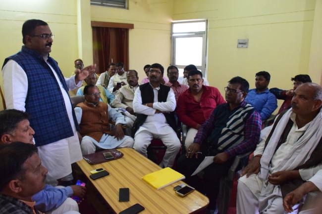 ब्लाकों में खंड विकास अधिकारी कर रहे मनमानी - Block development ...