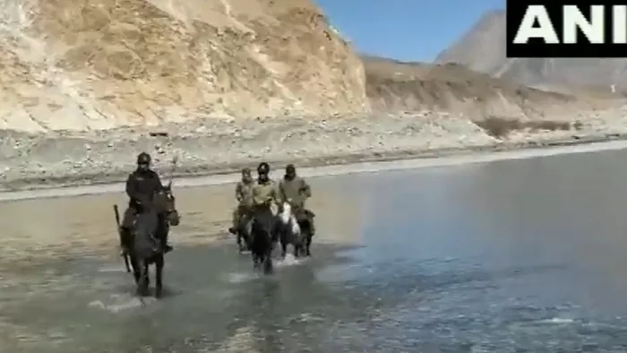 Indian Army: भारतीय सेना ने गलवान घाटी में बढ़ाई सुरक्षा, जवानों ने LAC के पास किया सर्वेक्षण (फोटो एएनआई)