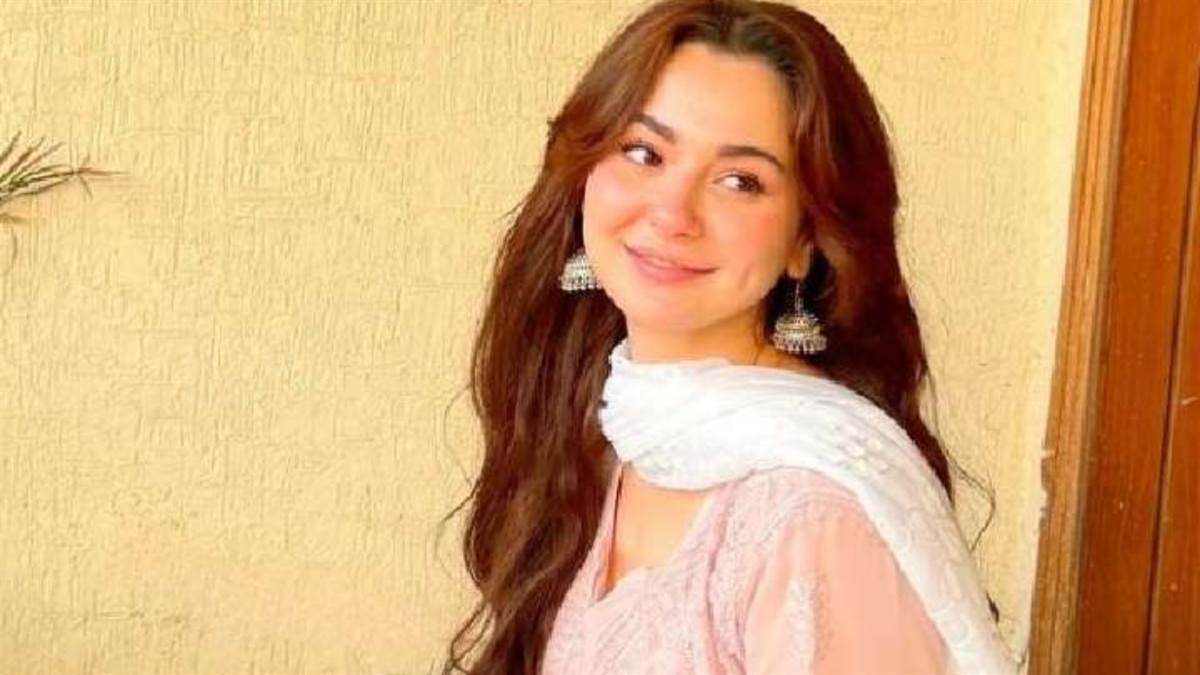 https://www.jagranimages.com/images/newimg/04032025/04_03_2025-hania_amir_23894278.jpg