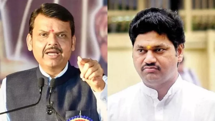 सीएम फडणवीस ने धनंजय मुंडे को मंत्री पद से इस्तीफा देने को कहा। (फाइल फोटो)