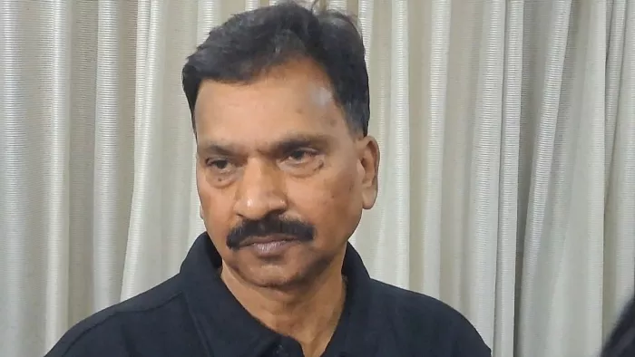 आवाज मिलान के लिए लखनऊ ले जाए गए सांसद, लिया गया नमूना। (तस्वीर जागरण)