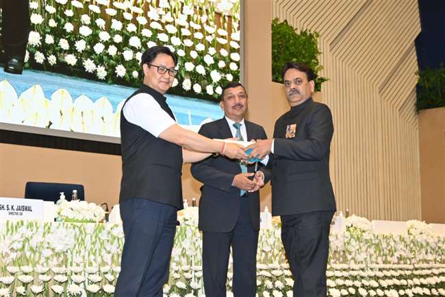 union home minister medal for better research government of india awarded medal to cbi officer who solved murder of btech student in jharkhand