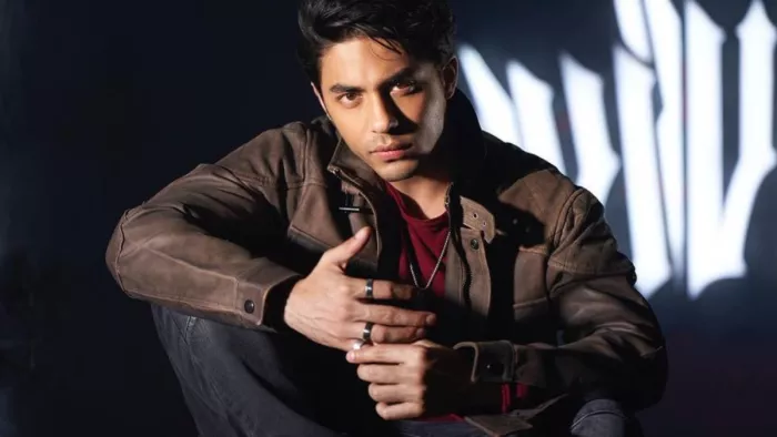 Aryan Khan Viral Video Shah Rukh Khan Son Smile to Watch His Performance on Pathaan Song Users Get Shocked/Instagram
