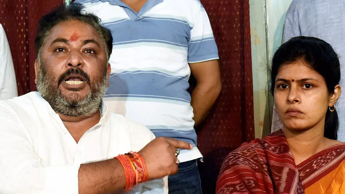 दयाशंकर सिंह और स्वाति सिंह के बीच हुआ तलाक। जागरण