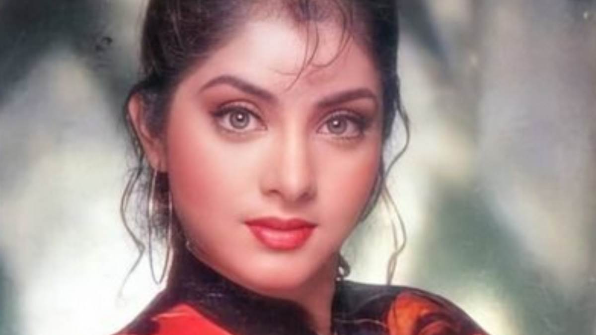 Divya Bharti Death Anniversary 16 साल की उम्र में दिव्या भारती ने दी थी सुपरहिट फिल्म मौत आज