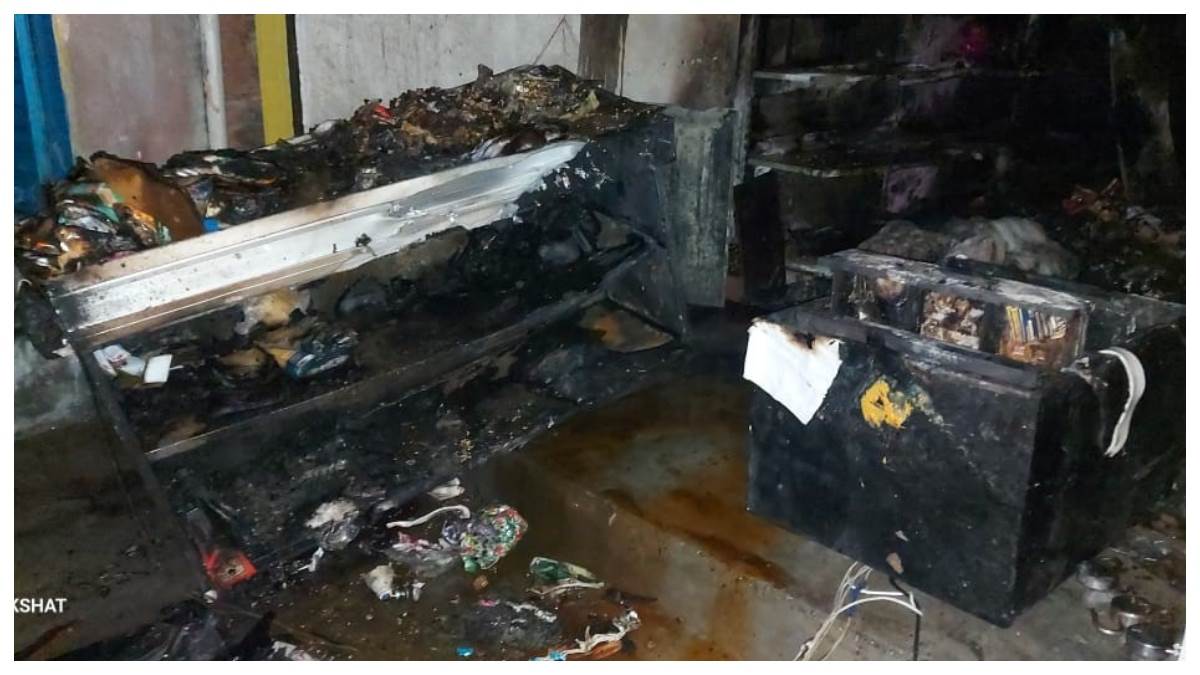 kangra news all goods of shop burnt to ashes due to midnight fire