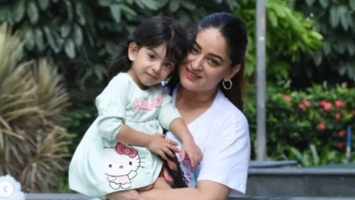 File Photo of Maahi Vij with Daughter Tara
