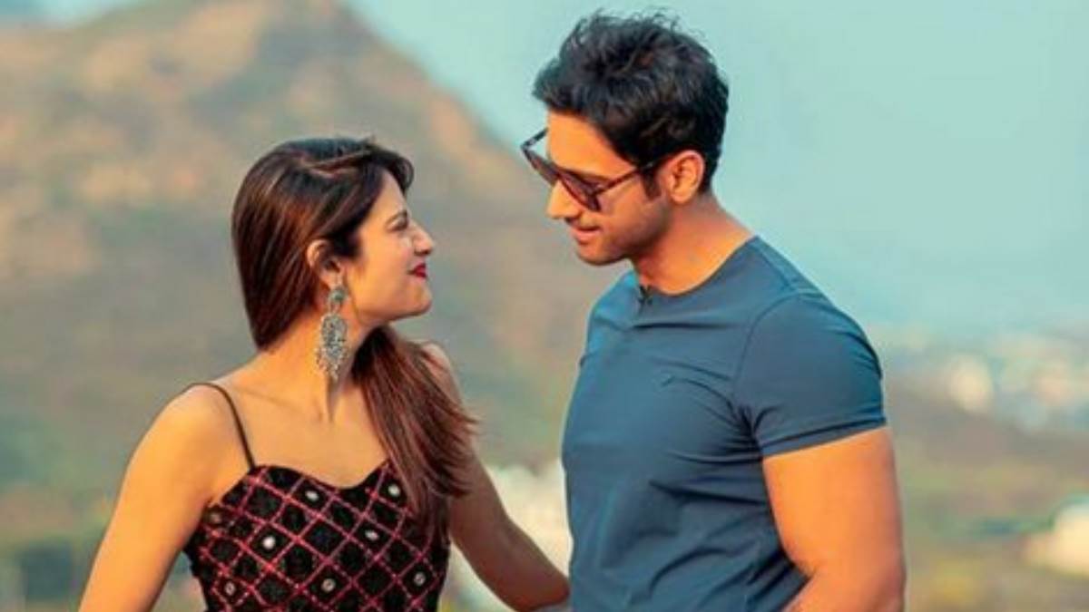 https://www.jagranimages.com/images/newimg/04042023/04_04_2023-nusrat_jahan_and_yash_dasgupta_23376333.jpg