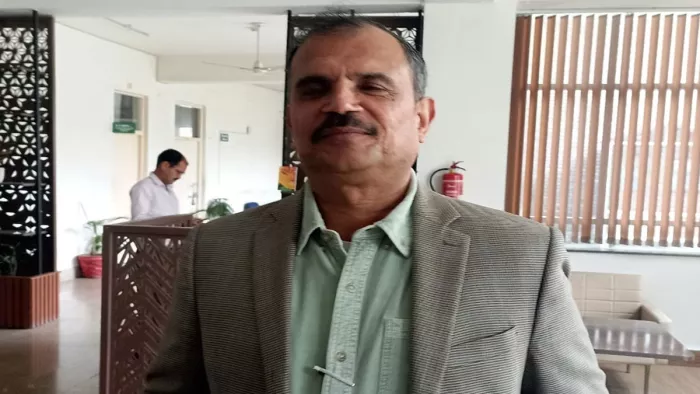 IFS Rajeev Bhartari: हाईकोर्ट के आदेश के बाद हॉफ का चार्ज लेने पहुंचे आइएफएस राजीव भरतरी