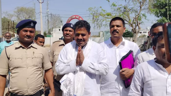 Banka Lok Sabha Seat जदयू प्रत्याशी गिरिधारी यादव