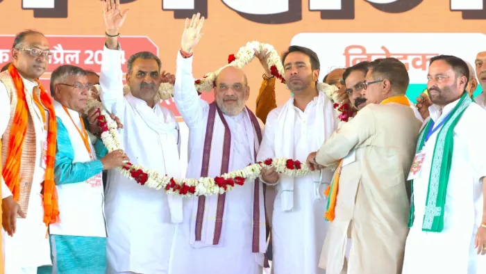 जाट लैंड से पश्चिम का सियासी तापमान भांप गए अमित शाह, यूपी की 14 सीटों के लिए भरी हुंकार