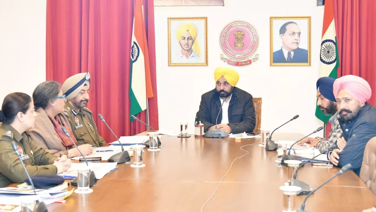 https://www.jagranimages.com/images/newimg/04042024/04_04_2024-cm_mann_23689422.jpg