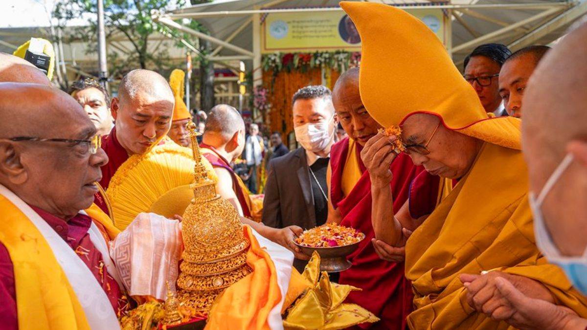 https://www.jagranimages.com/images/newimg/04042024/04_04_2024-dalai_lama_23689995.jpg