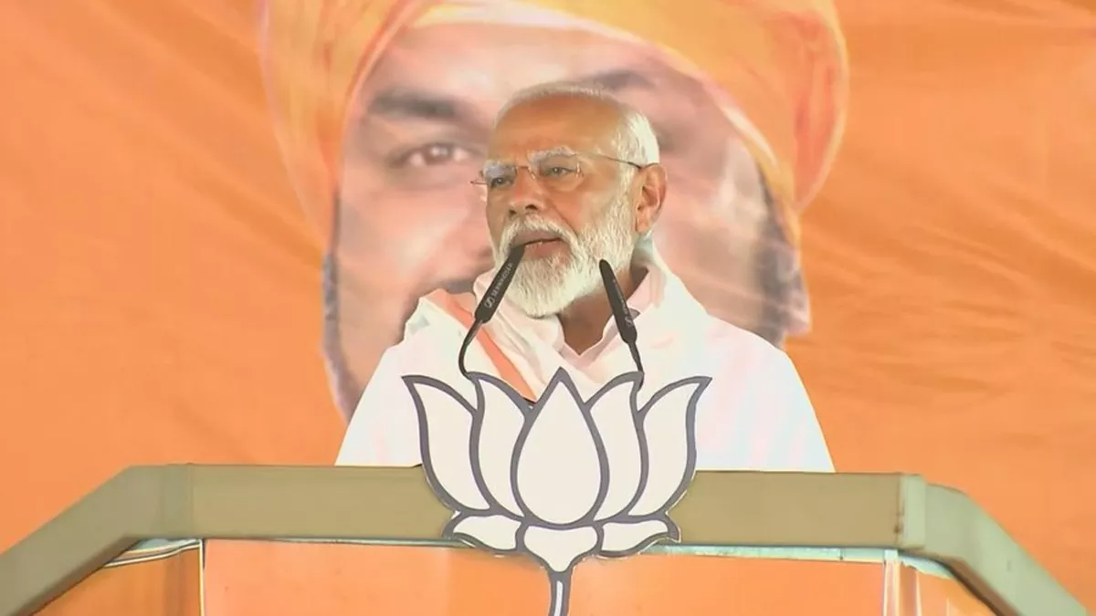 PM Modi Bihar Visit LIVE घमंडिया गठबंधन वाले लोग बिहार को पीएम मोदी ने लालू परिवार पर बोला हमला - Pm Modi Jamui Speech Hindi LIVE today news updates Start campaigns for
