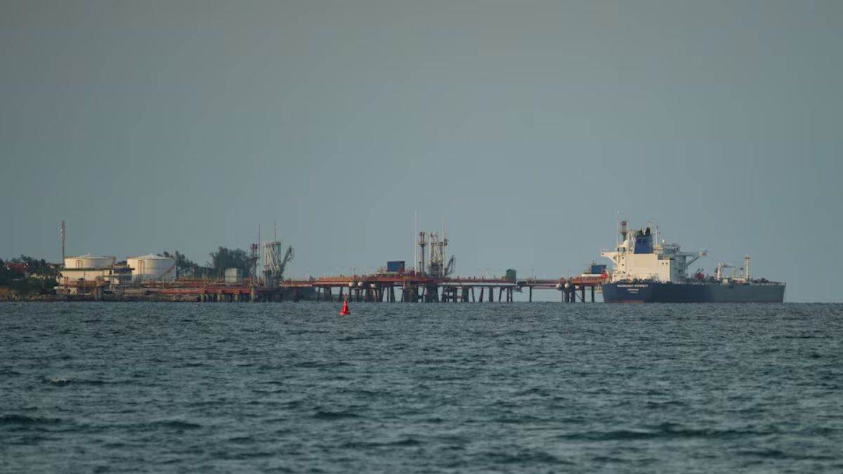 https://www.jagranimages.com/images/newimg/04042024/04_04_2024-russian_crude_oil_23690036.jpg
