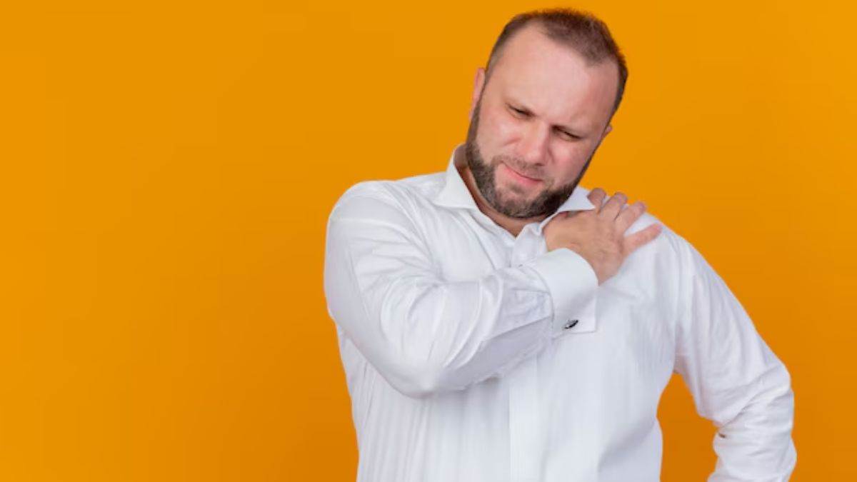 https://www.jagranimages.com/images/newimg/04042025/04_04_2025-shoulder_pain_23911983.jpg