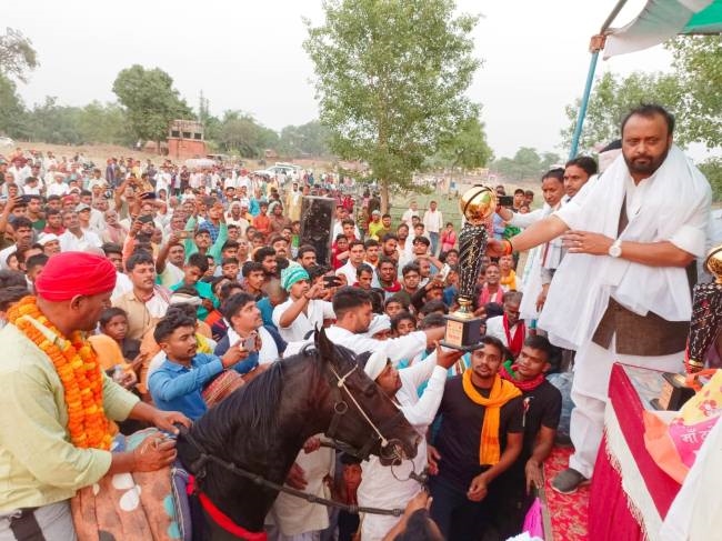 https://www.jagranimages.com/images/newimg/04052022/04_05_2022-04gzp_m_21_04052022_245-c-2_22683667_174645.jpg