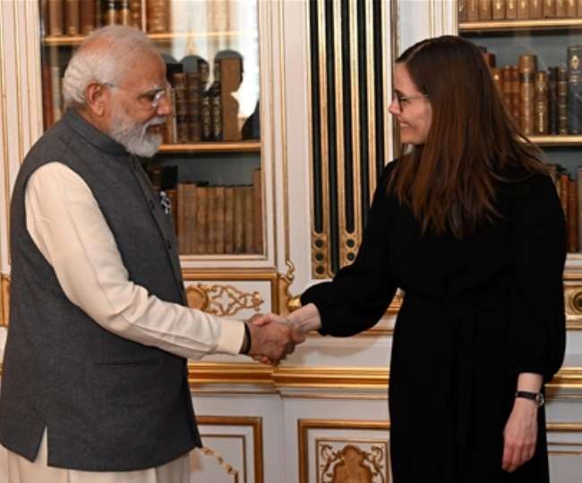 https://www.jagranimages.com/images/newimg/04052022/04_05_2022-modi_and_katrin_jakobsdottir_22683313.jpg