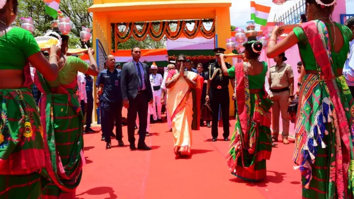 ओडिशा दौरे पर पहुंची राष्ट्रपति द्रौपदी मुर्मू