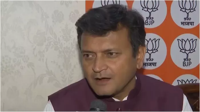 'हिटलर युग' वाली टिप्पणी पर BJP नेता का पलटवार (Image:ANI)