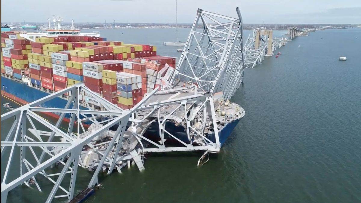 https://www.jagranimages.com/images/newimg/04052024/04_05_2024-baltomore_bridge__23710818.jpg