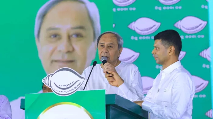 CM पटनायक ने चुनावी सभा में विपक्ष पर बोला सीधा हमला