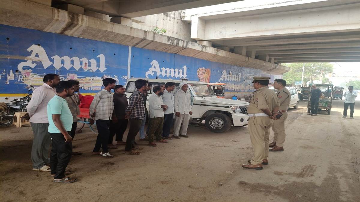 ncr yamuna expressway traffic police crackdown on rule breakers