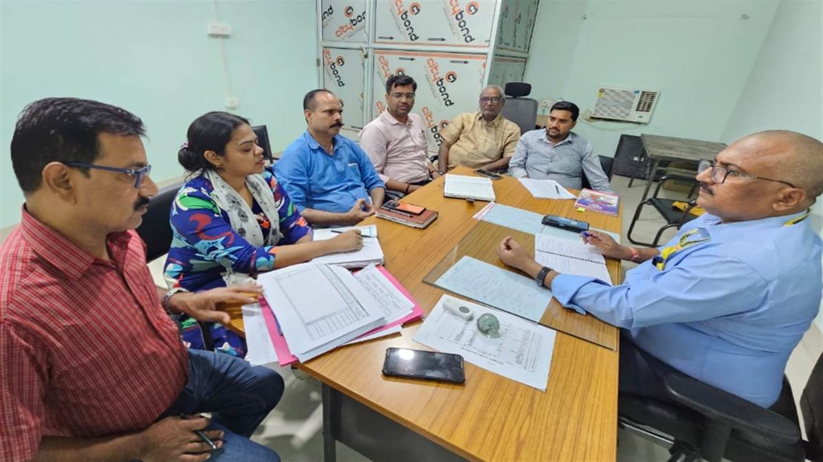 lakhisarai action against poor performing mukhiya and panchayat secretary