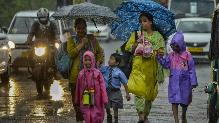 देश के 10 राज्यों में भारी बारिश बारिश की संभावना। (फोटो- पीटीआई)