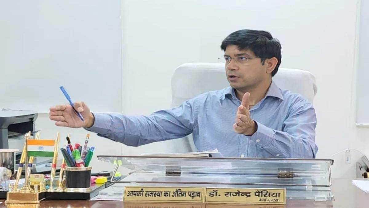 https://www.jagranimages.com/images/newimg/04052025/04_05_2025-dm_sambhal_rajendra_pancia_dainik_jagran_23931005_19418479.jpg