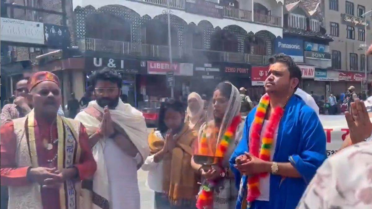 https://www.jagranimages.com/images/newimg/04052025/04_05_2025-havan_23930932.jpg