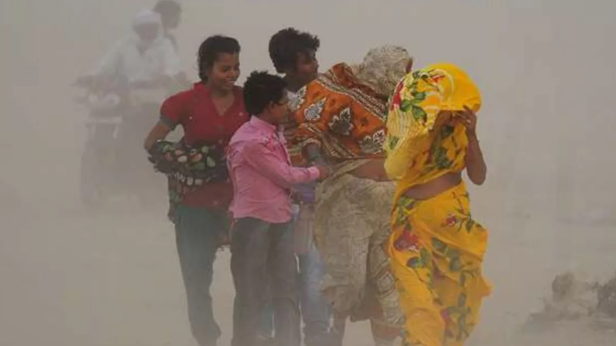 सावधान! पंजाब के कई जिलों में धूल के साथ चलेगी आंधी, IMD ने जारी किया ऑरेंज अलर्ट; पढ़ें लेटेस्ट अपडेट