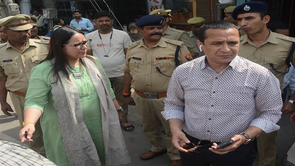 Kanpur Violence बवाल के बाद मुस्लिम क्षेत्रों की बंद रही दुकानें चप्पे