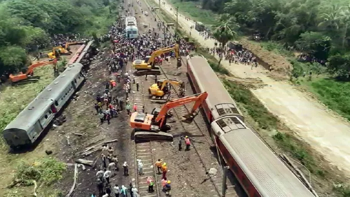 ओडिशा में ट्रेन हादसे में 288 लोगों की मौत, यात्री ने बताया कैसा था हादसा