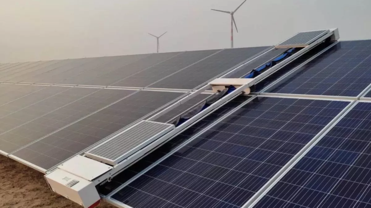 तेजी से बढ़ रहा है Solar Energy में निवेश, जानिए कैसे करेगा भारत के Carbon फुटप्रिंट कम करने में मदद