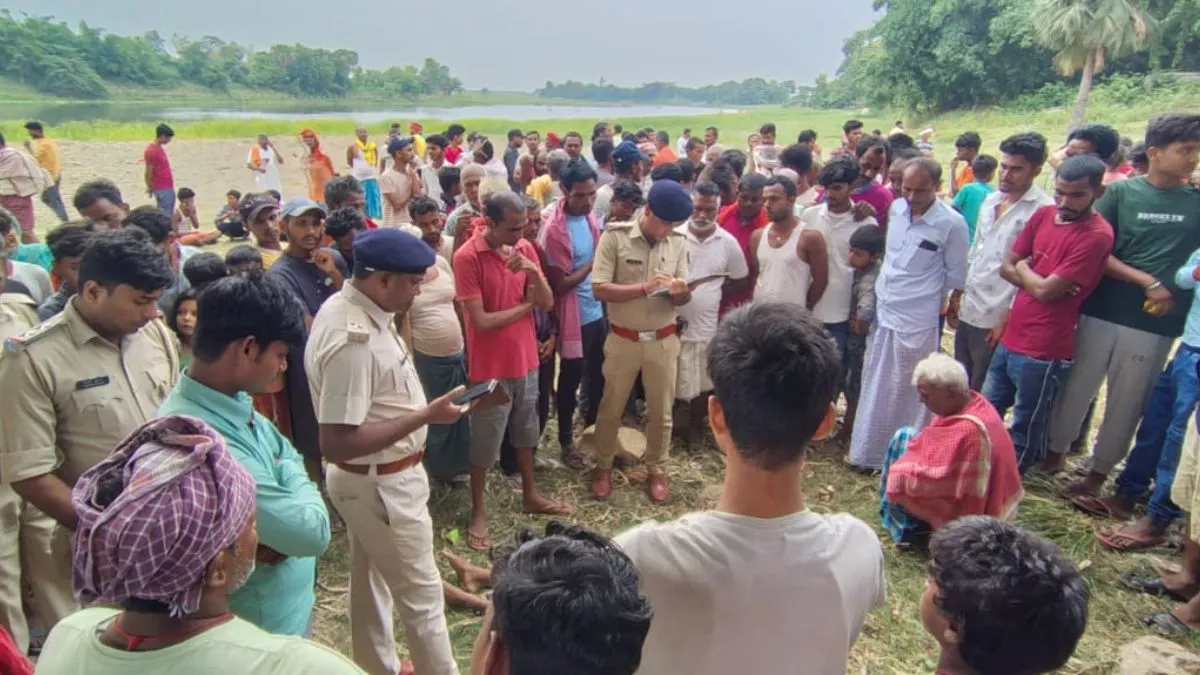 Bihar News: पकड़ीदयाल में युवक की गला दबाकर हत्या, पुल के नीचे मिला शव!