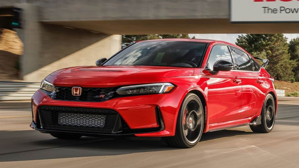 https://www.jagranimages.com/images/newimg/04062025/04_06_2025-honda_civic_typer_01815_23955640.jpg
