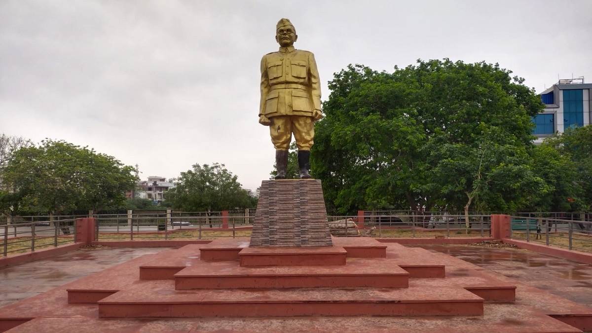 https://www.jagranimages.com/images/newimg/04062025/04_06_2025-narnaul_park_23955739.jpg